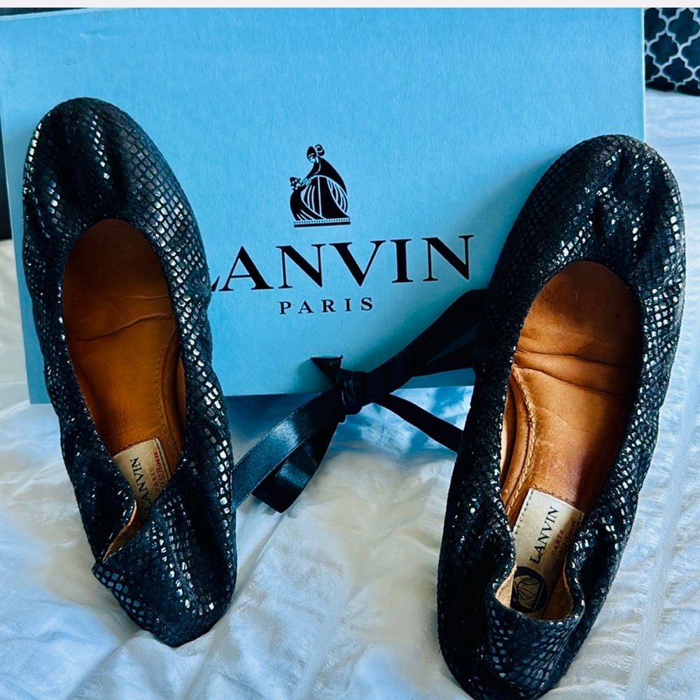 Lanvin ballet flats with box